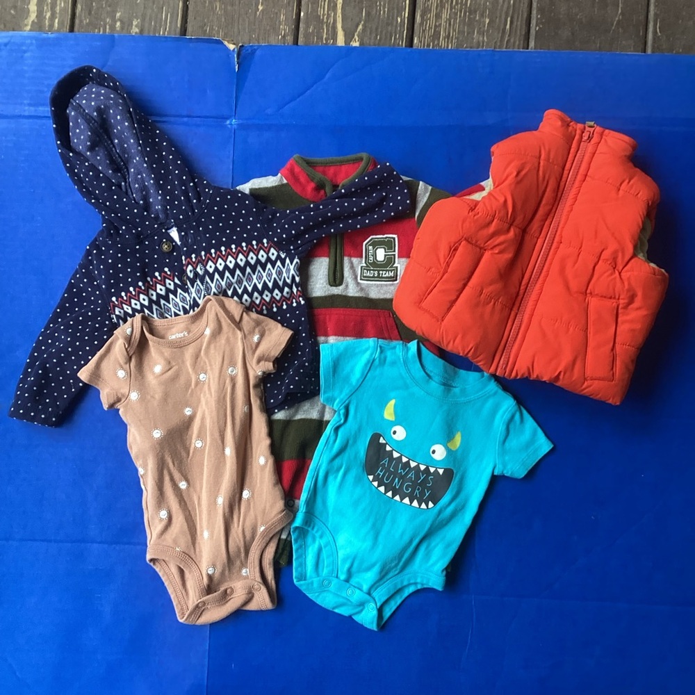 Colorful Bundle of 5 pieces of clothing Set, size 3 months